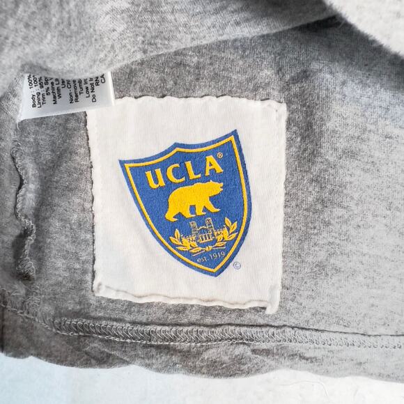 Mitchell & Ness UCLA Bruins T-Shirt RARE!! Marked "3rd Proto 9-10-10" Woman's L - Picture 6 of 14
